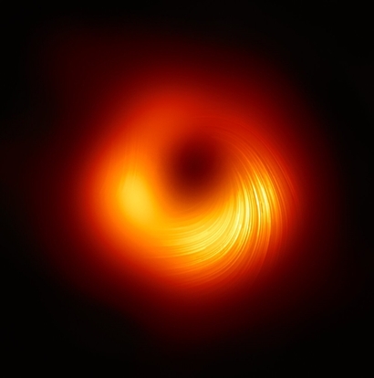 2019년 4월 역사상 처음으로 관측에 성공한 M87 은하 중심 블랙홀의 그림자. 사진=EHT Collaboration
